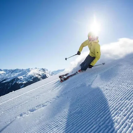 Domek alpejski Montafon In With Sauna