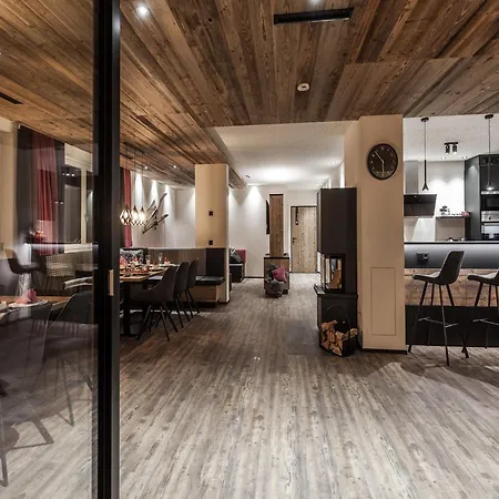 Montafon In With Sauna Domek alpejski Gaschurn